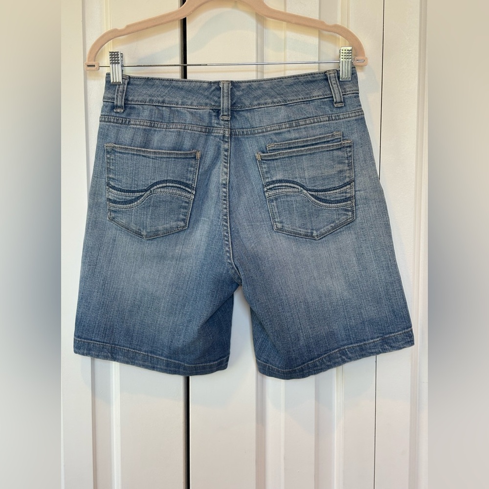 Lee Perfect Fit Denim Shorts - Size 10 - Picture 2 of 10